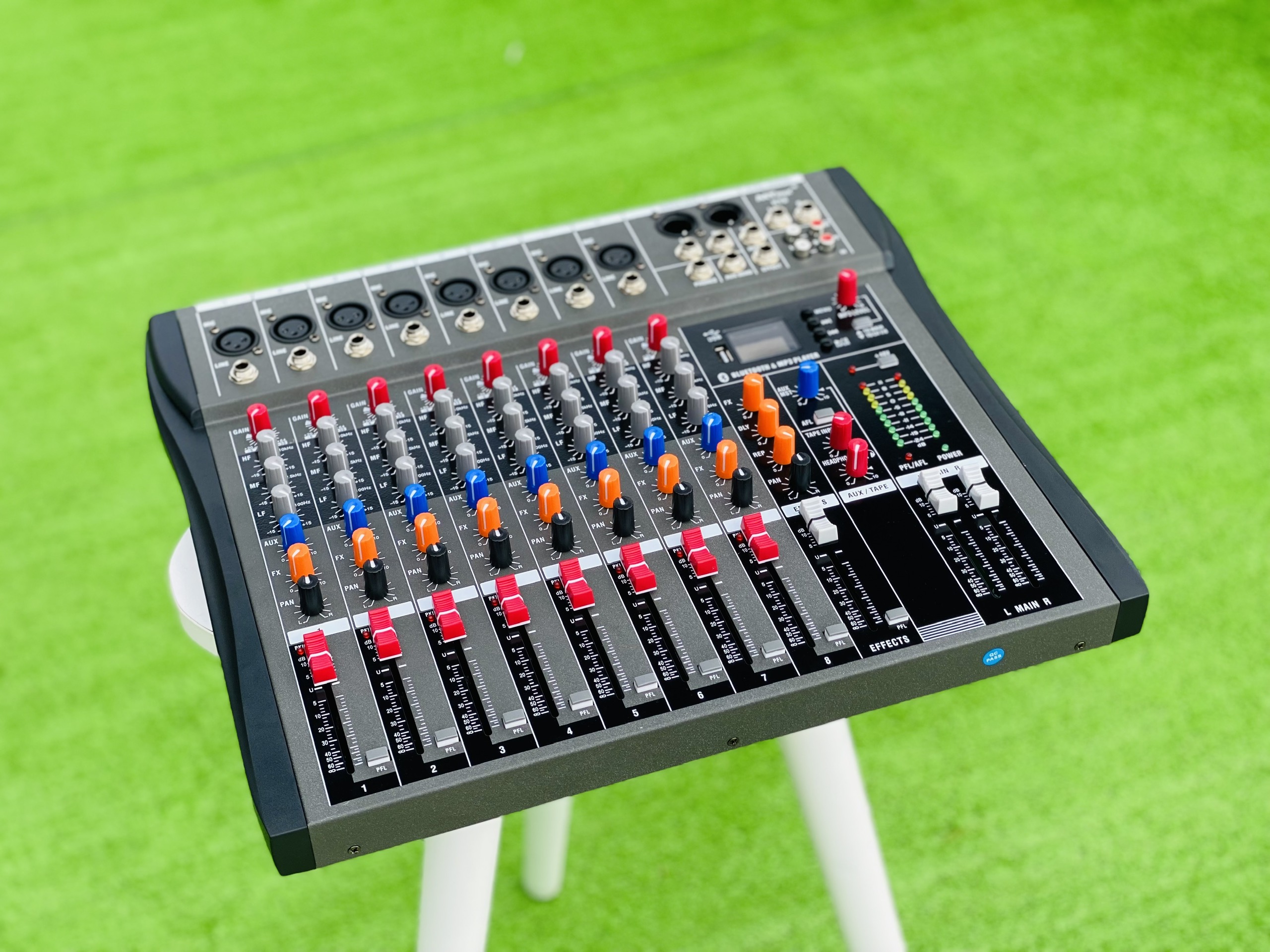 [ƯU ĐÃI CỰC LỚN - TẶNG NGAY DÂY CANON RA HOA SEN] Mixer MTMAX KT8 Cao Cấp Với 8 Đường Line Chuyên Nâng Cấp Loa Kéo, Dàn Karaoke, Sân Khấu, Hội Nghị, Bữa Tiệc, Tặng Dây Canon Ra Hoa Sen, Hàng Chính Hãng, Bảo Hành 12 Tháng
