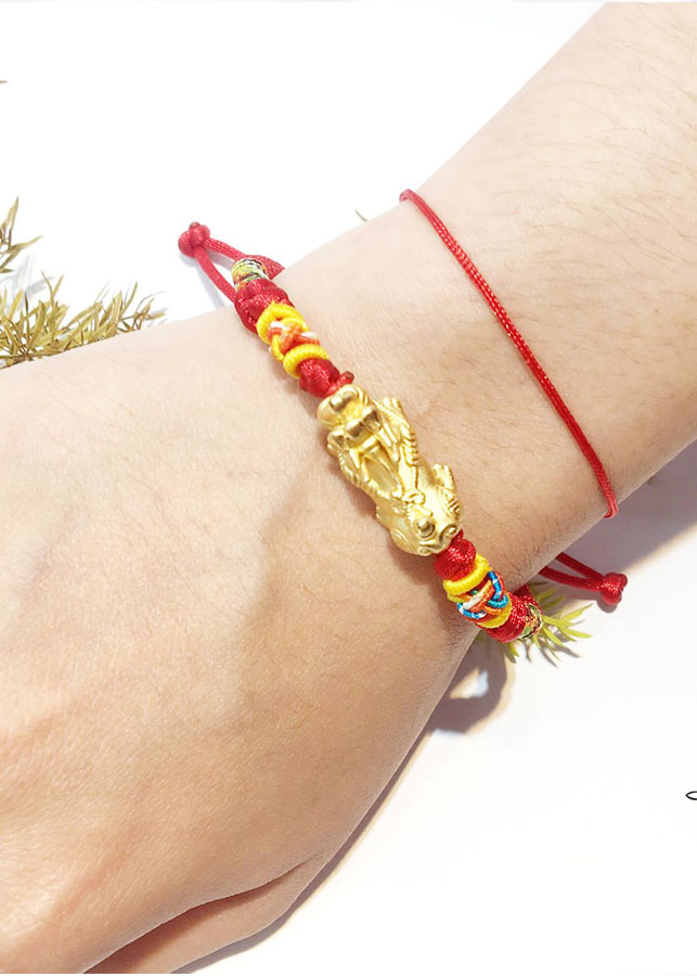 Vòng Tay Chỉ Đỏ Tỳ Hưu Bạc Mạ Vàng 24K - Chiêu Tài Chiêu Lộc Tứ Phương -  Tăng Vượng Khí