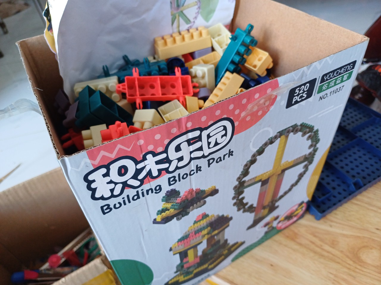 Hộp lego lắp ráp 520 chi tiết