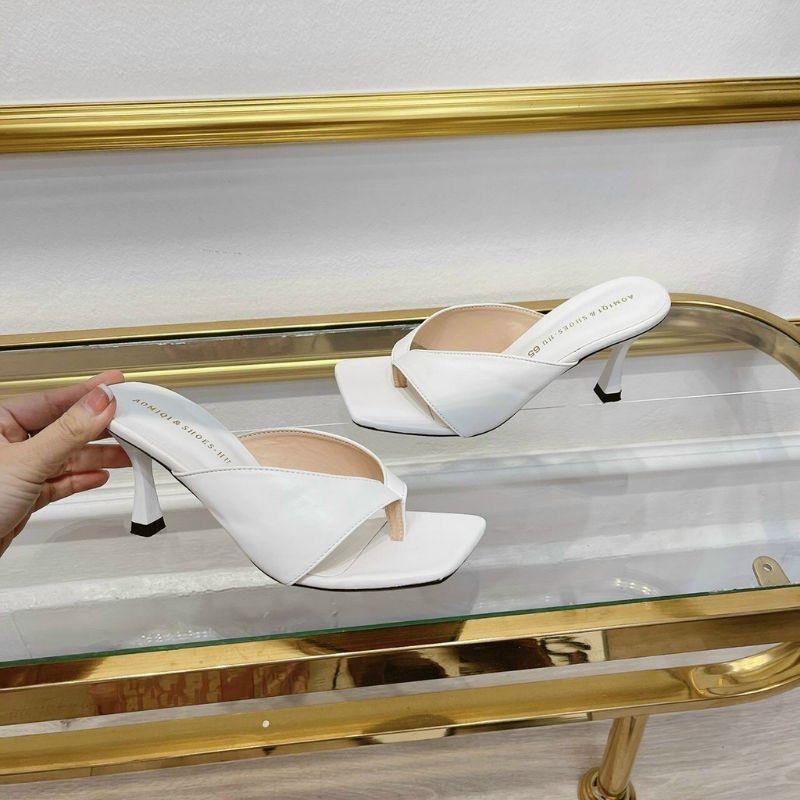 GUỐC HÀNG ĐẸP MŨI VUÔNG DA MỊN KẸP NGÓN BẢN TO - 7P