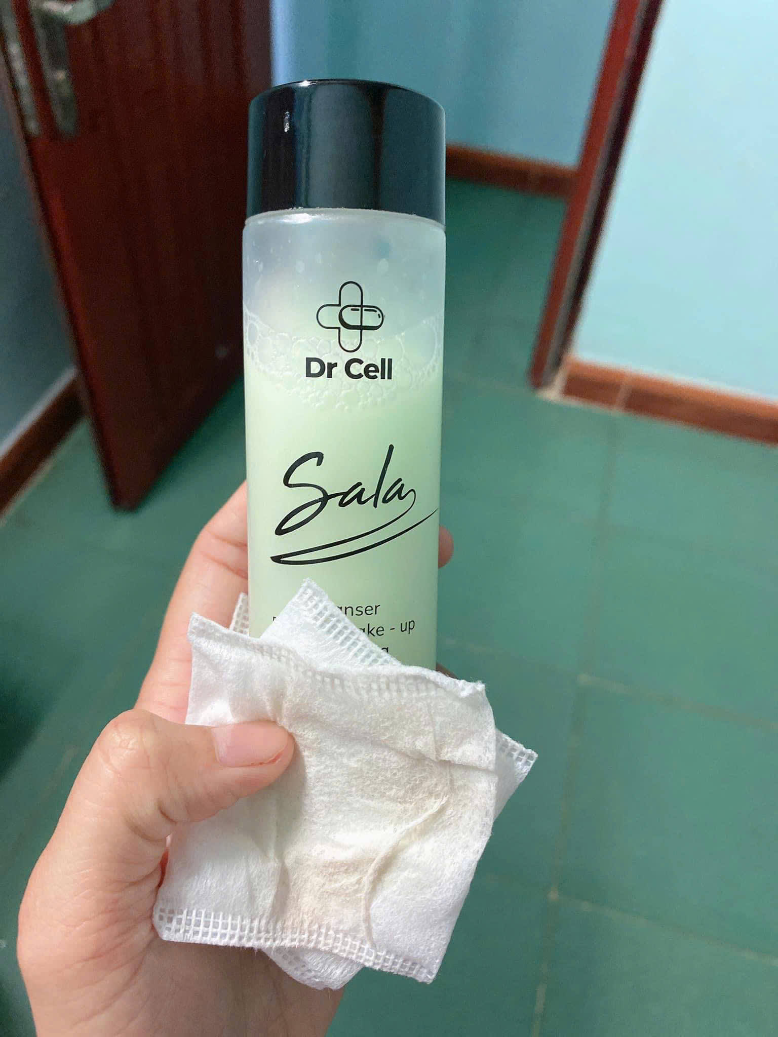 Tẩy Trang 2 Tầng SALA Dr Cell 120ml - Hàng Chính Hãng