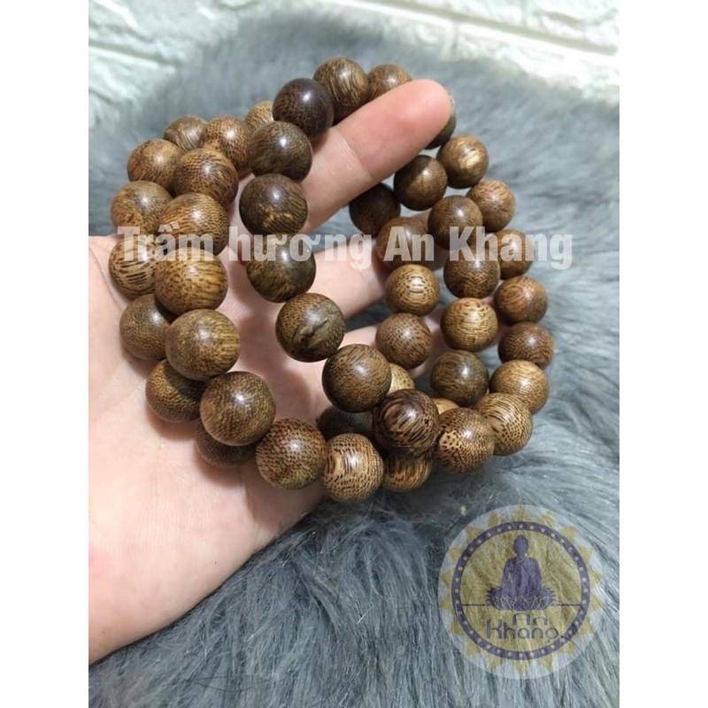 Vòng tay trầm huong tự nhiên