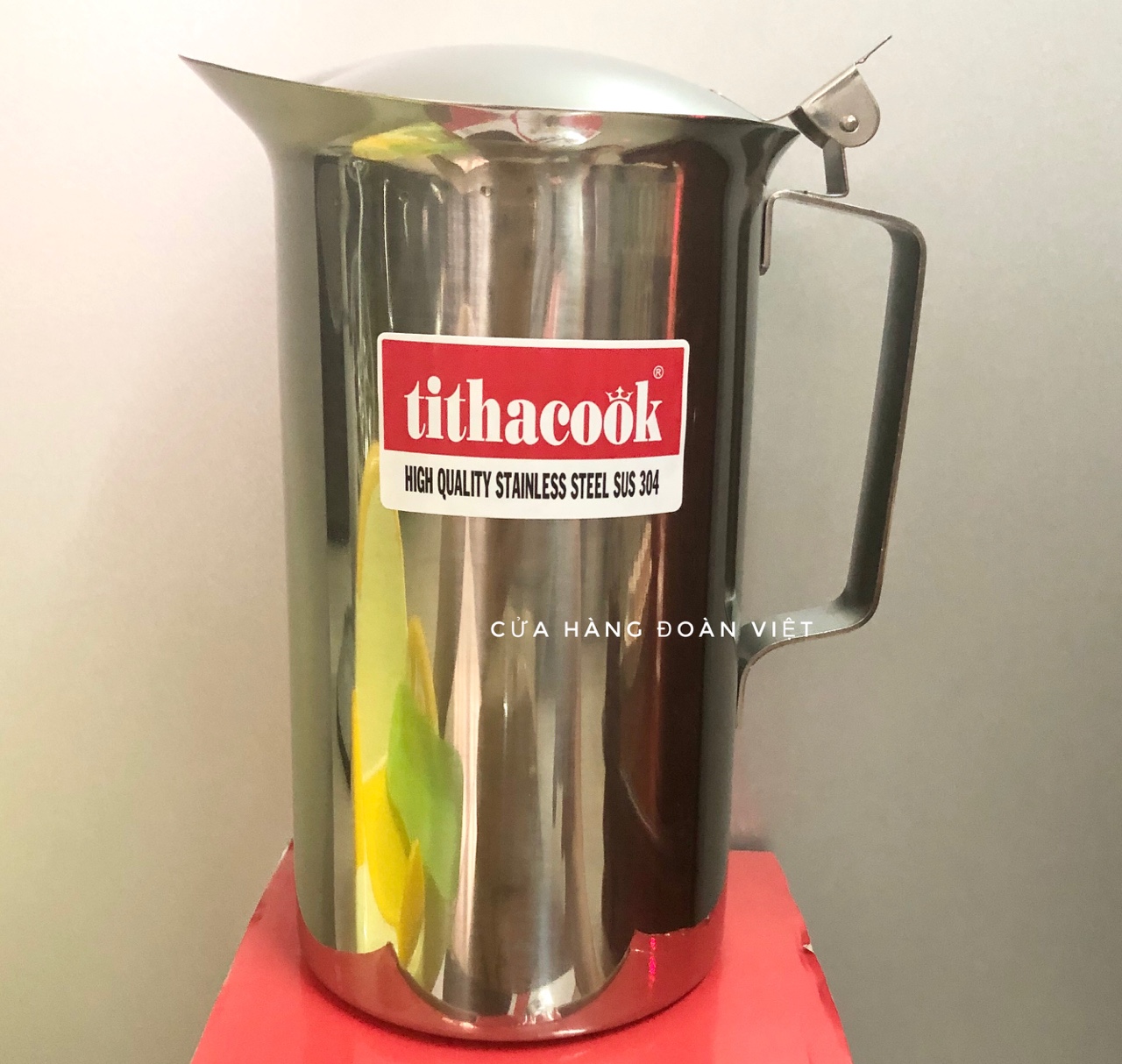 Ca Pha Chế Có Nắp INOX SUS 304 - Ca đong 2 lít dùng chứa đựng thực phẩm, trà, cà phê và nguyên liệu pha chế - Hàng Việt Nam chất lượng cao