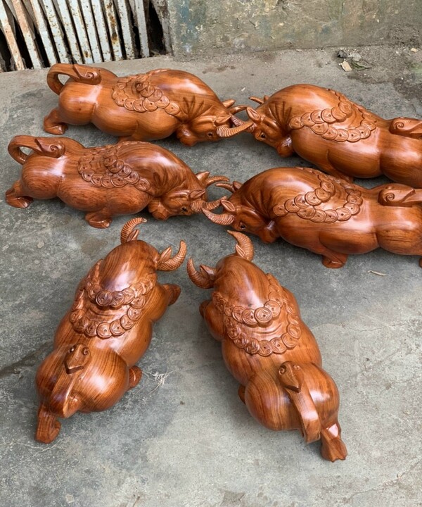 Cặp Tượng Gỗ Bò Tót