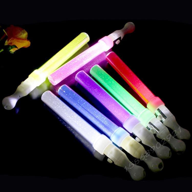 Gậy Cổ Vũ Phát Sáng
