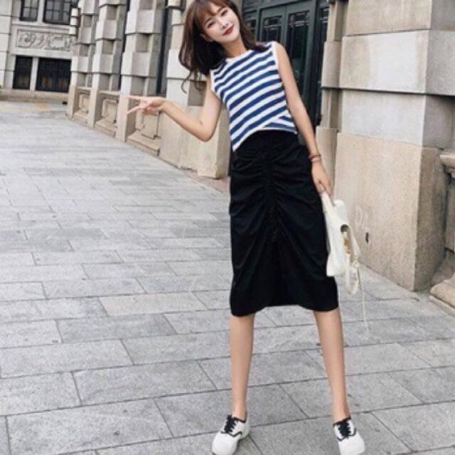 SET ÁO SỌC CHÂN VÁY ĐEN Y HÌNH