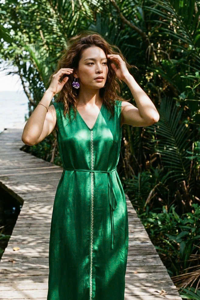 Đầm Maxi Lụa Tơ Tằm Thêu Tay Xanh Ngọc Phỉ Thuý DRE202 thời trang thiết kế Hity