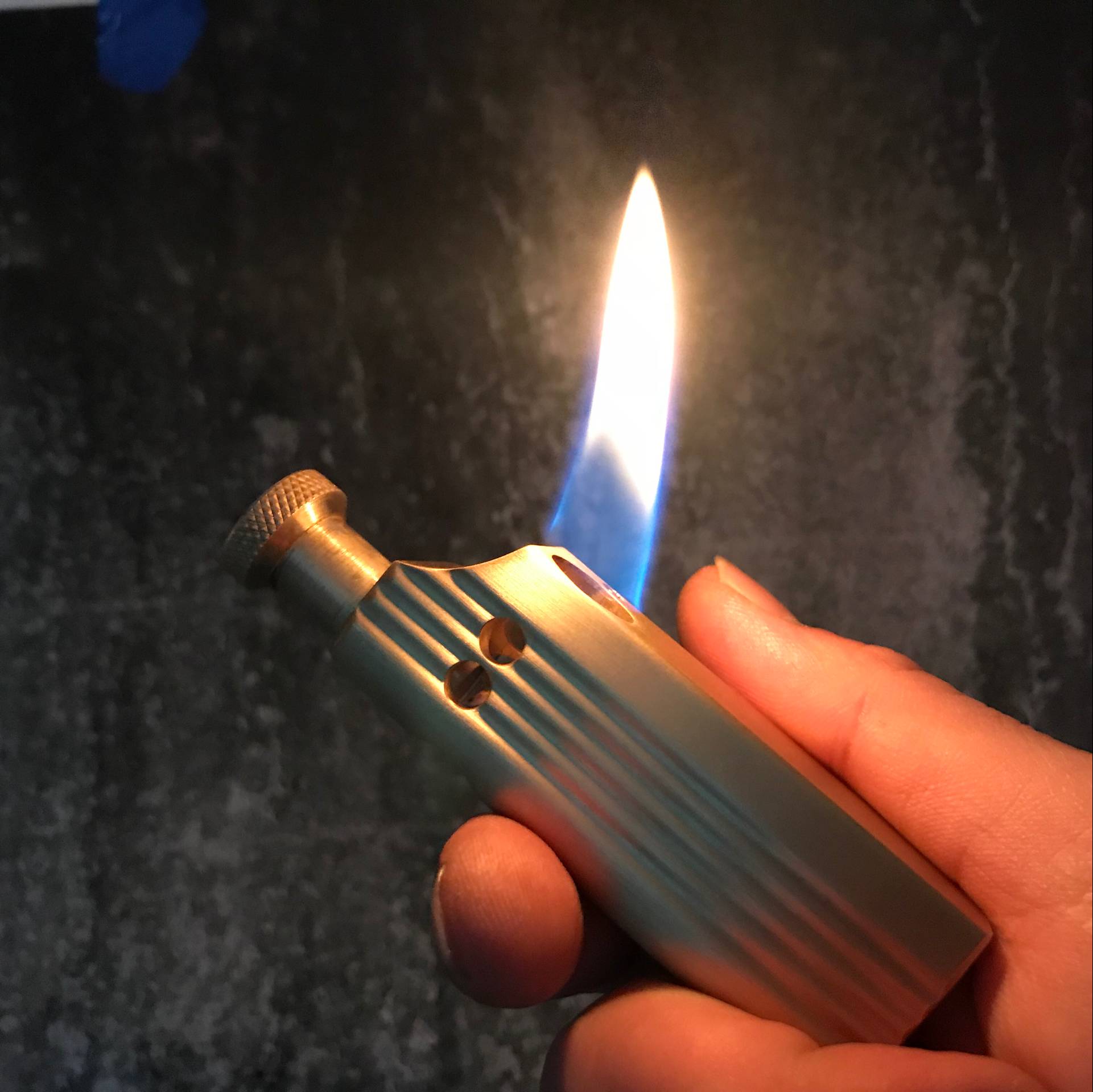 Vỏ Hột Quẹt Bật Lửa Xăng Zorro Z-7 Được Làm Bằng Đồng Nguyên Khối Đẹp Độc Lạ - Dùng Xăng Bấc Đá Cao Cấp
