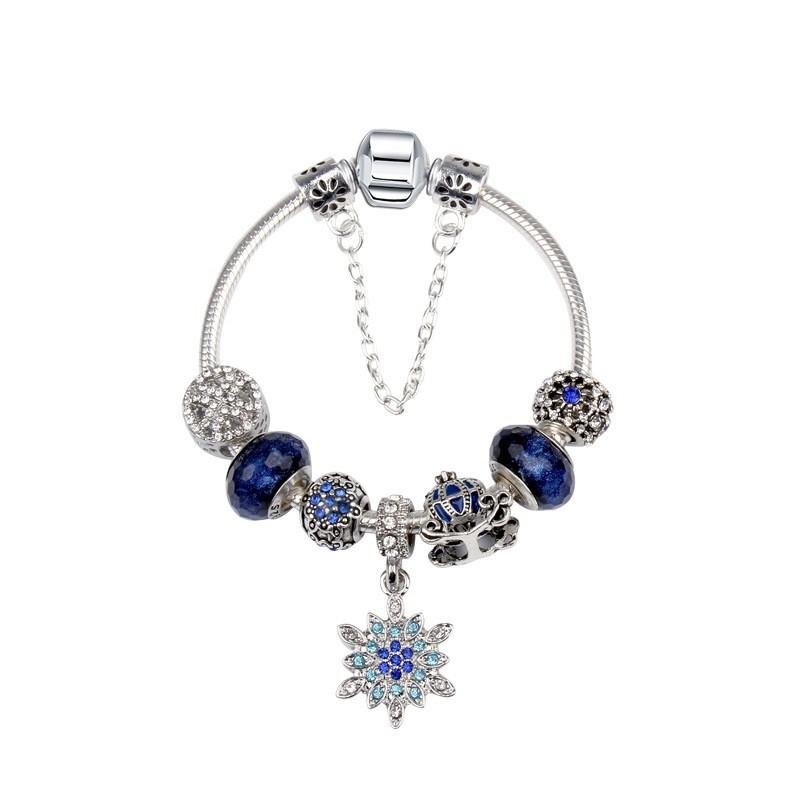 Vòng tay charm hoa tuyết xanh