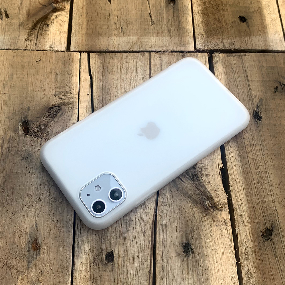 Ốp lưng dẻo trong sần nhám dành cho iPhone 11