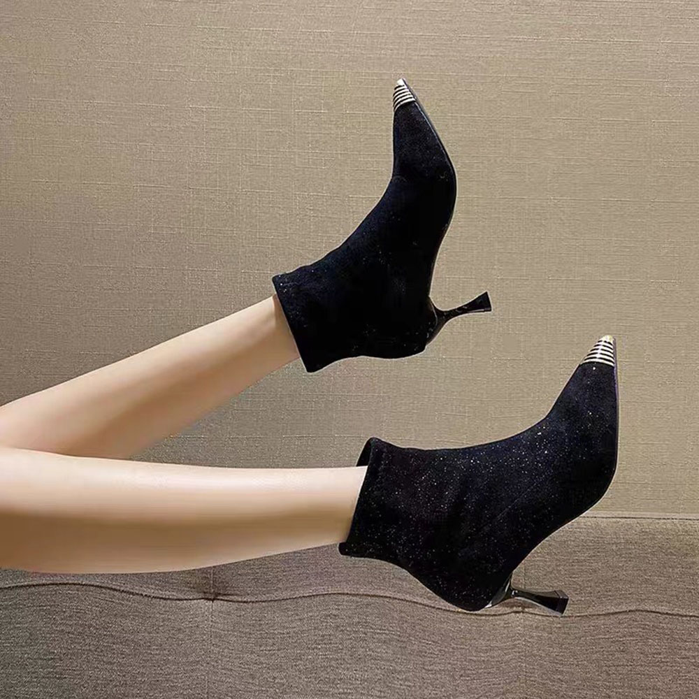 Bốt Cổ Thấp Mũi Nhọn Gắn Đồng Siêu Sang Chảnh (Mã A978-5) Kèm Tất/Vớ Da Chân