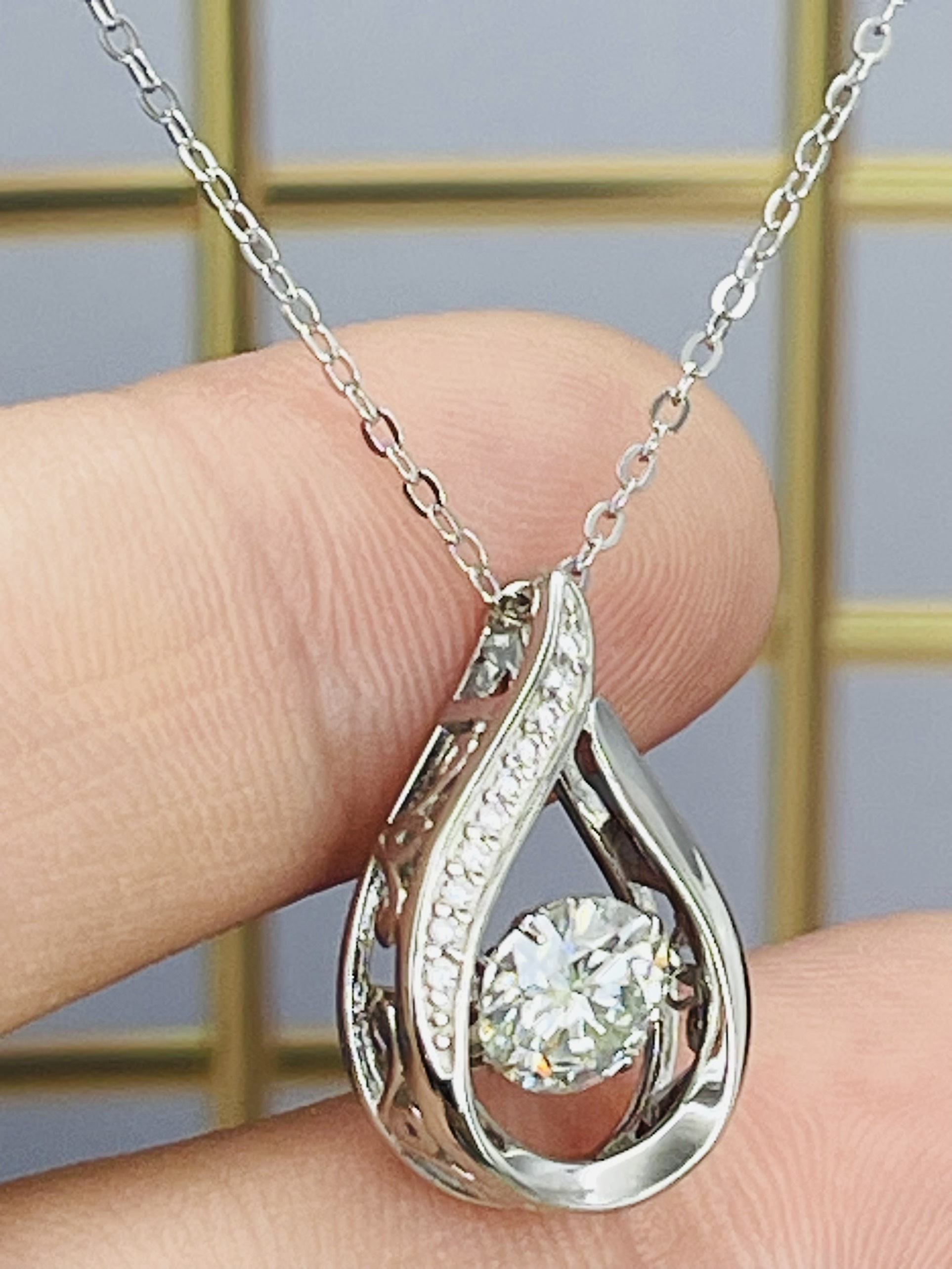 Dây chuyền Moissanite 1ct Kim Cương nhân tạo và Bạc 925 xi Bạch Kim N1238