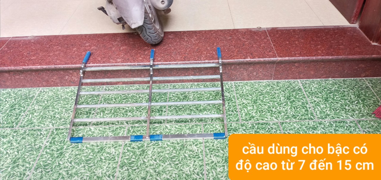 CẦU ĐI XE MÁY INOX . kt 46x80 cm