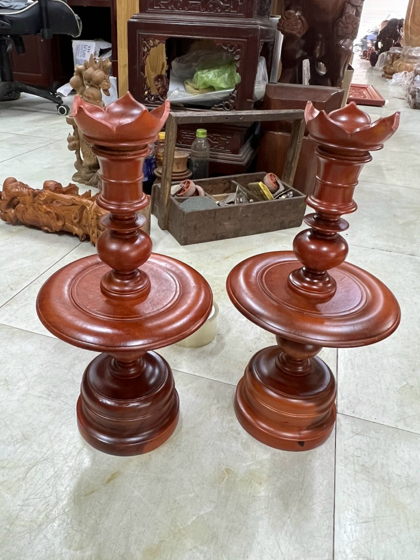 Cặp chân đèn gỗ hương,cặp chân đèn thờ gôc hương cao 50 m
