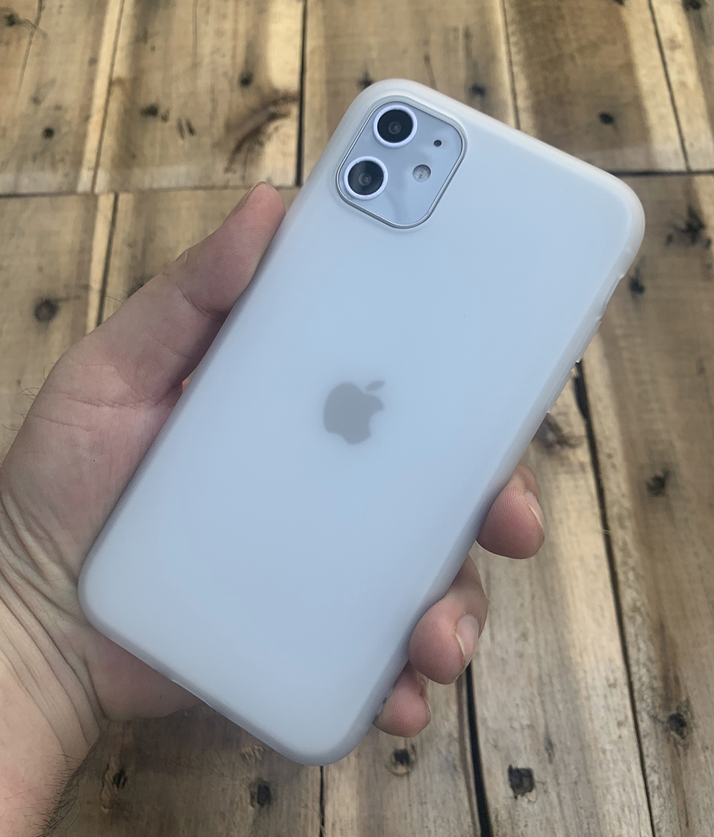 Ốp lưng dẻo trong sần nhám dành cho iPhone 11