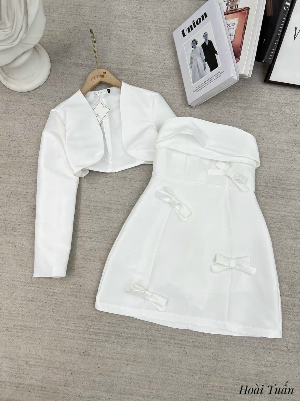 ĐẦM CÚP NGỰC KÈM ÁO KHOÁC KHỈ MÀU Y HÌNH
