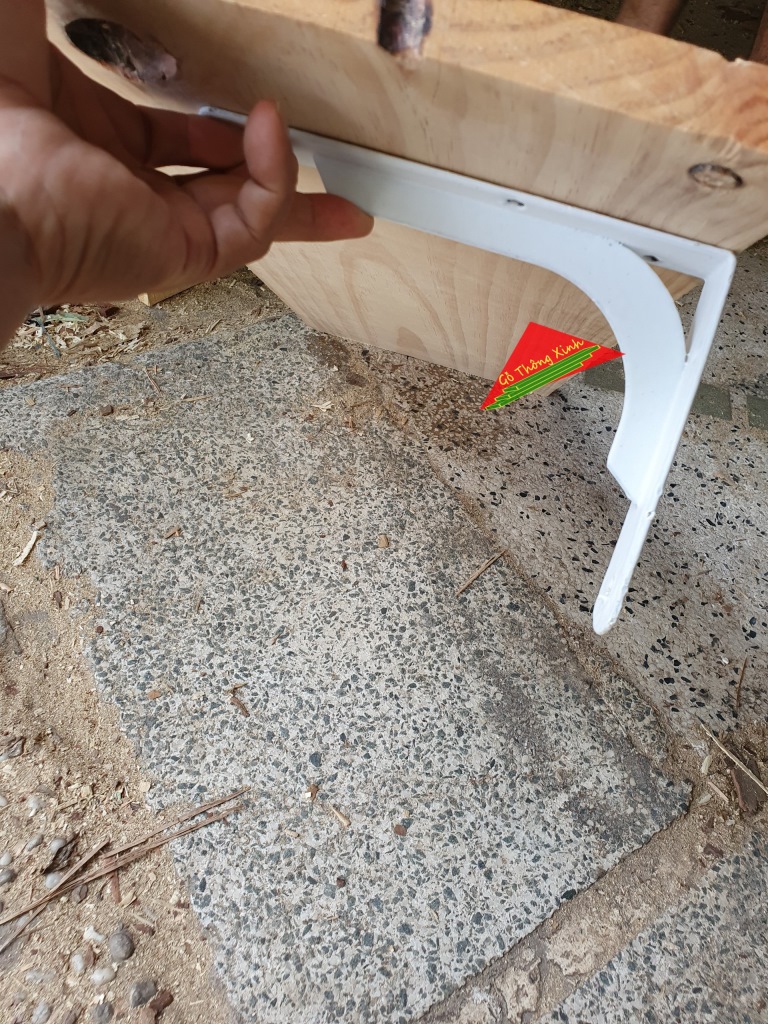 Cặp giá đỡ kệ gỗ dài 30cm bằng sắt đã sơn màu trắng rất chắc chắn chịu lực tốt trên 30kg