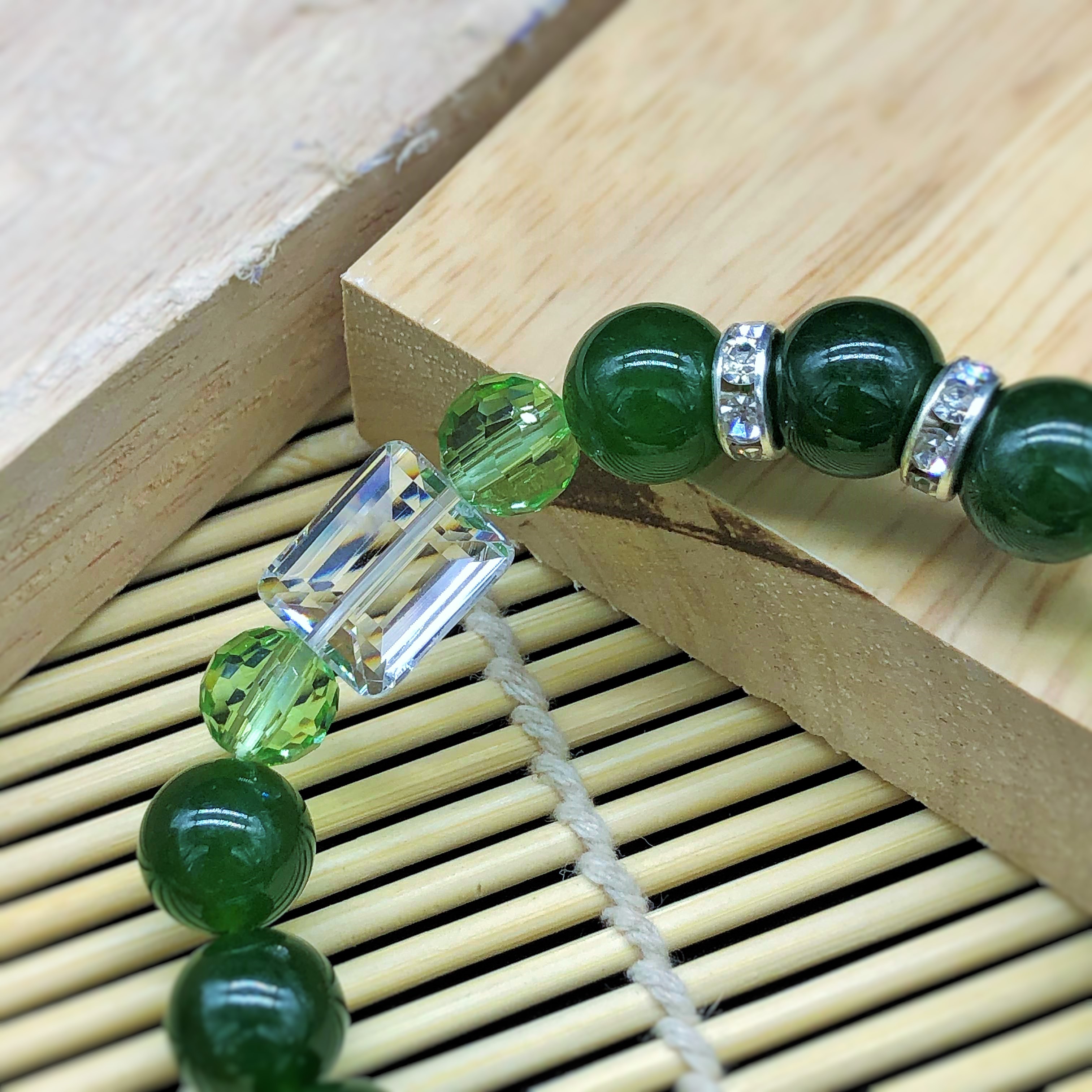 Vòng tay đá mã não tự nhiên mệnh Mộc dành cho nam và nữ - 10 li