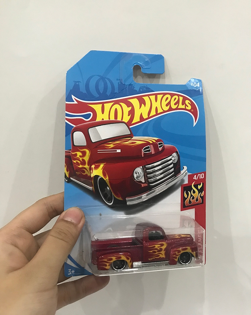 Đồ Chơi Xe HotWheels cơ bản C4982 - Giao hàng ngẫu nhiên