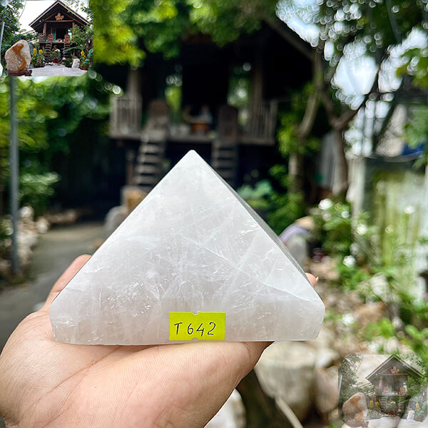 Kim tự tháp phong thủy NHA SAN T642 Vật phẩm mang lại may mắn, sức khỏe và tài lộc - 0.98 kg
