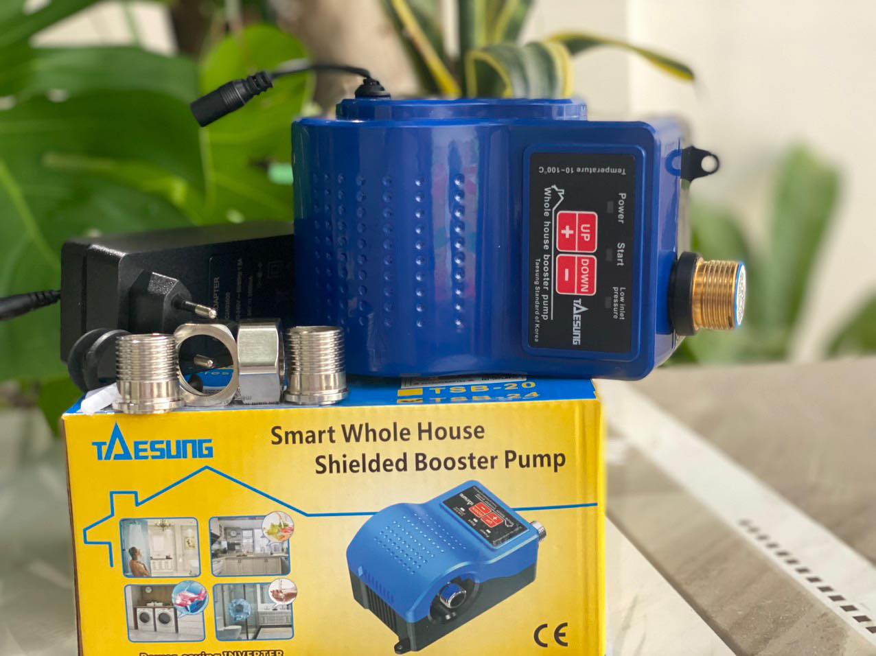 Máy bơm tăng áp điện tử mini taesung tăng áp cho máy giặt, máy nóng lạnh, vòi sen,..sử dụng điện 24v chống giật, hoạt động êm, bảo hành 2 năm