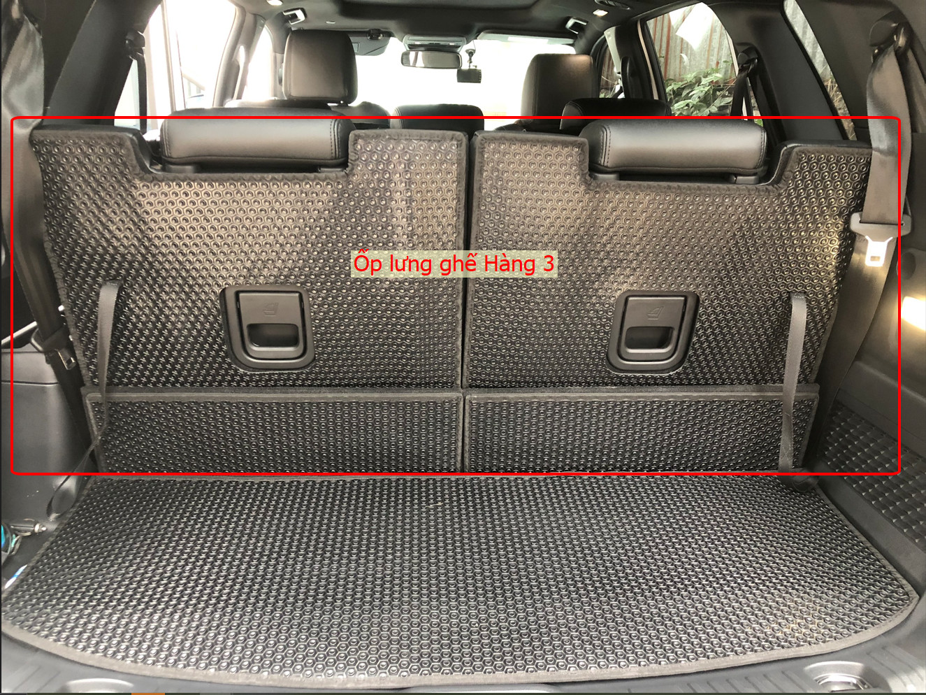 Thảm lót sàn ô tô KATA cho xe Ford Everest - Khít với sàn xe, Chống thấm, Không mùi, Không ẩm mốc