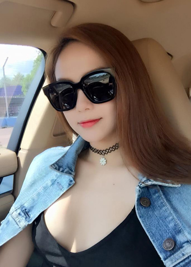 Kính mát thời trang nam nữ chữ V