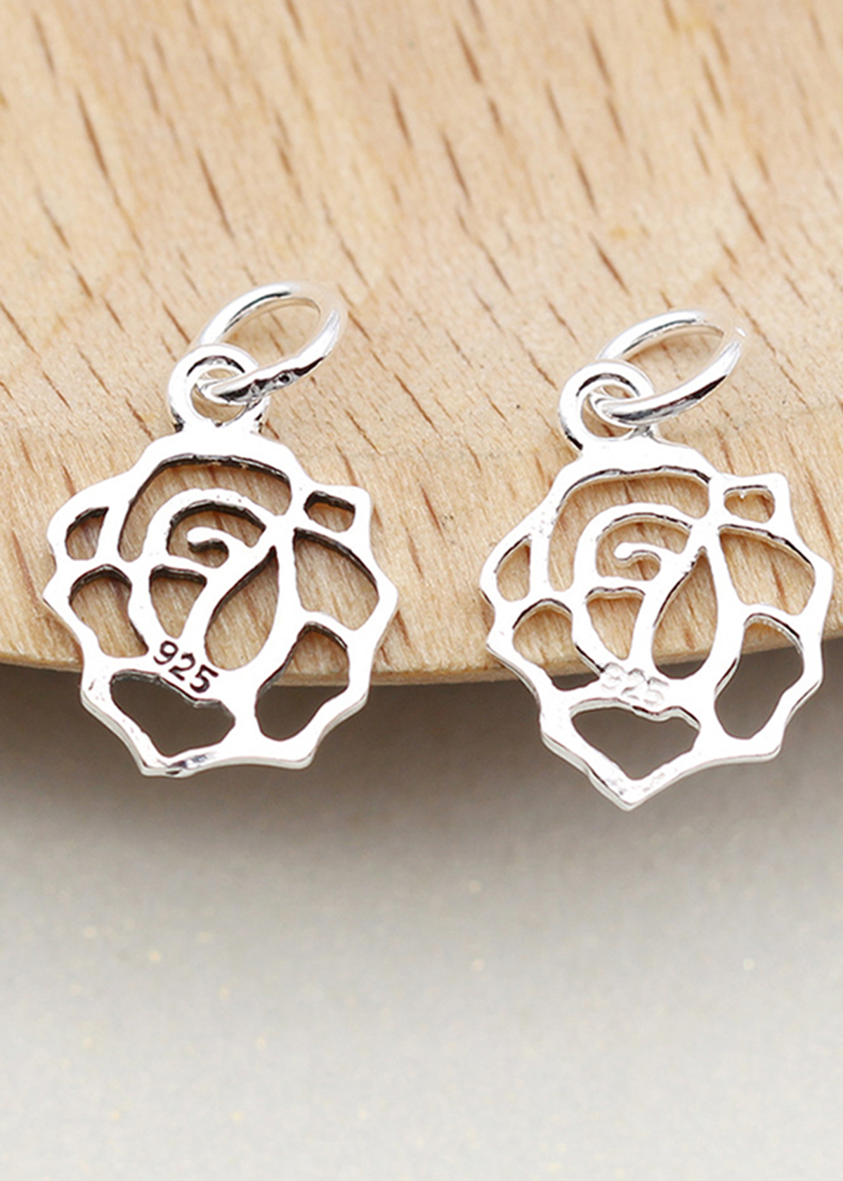 Combo 5 cái charm bạc hình hoa hồng treo - Ngọc Quý Gemstones