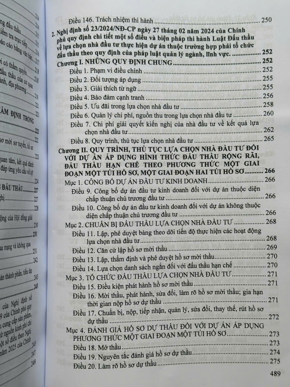 Sách Luật Đấu Thầu - Hệ Thống Các Nghị Định Quy Định Chi Tiết Và Biện Pháp Thi Hành - V2647T