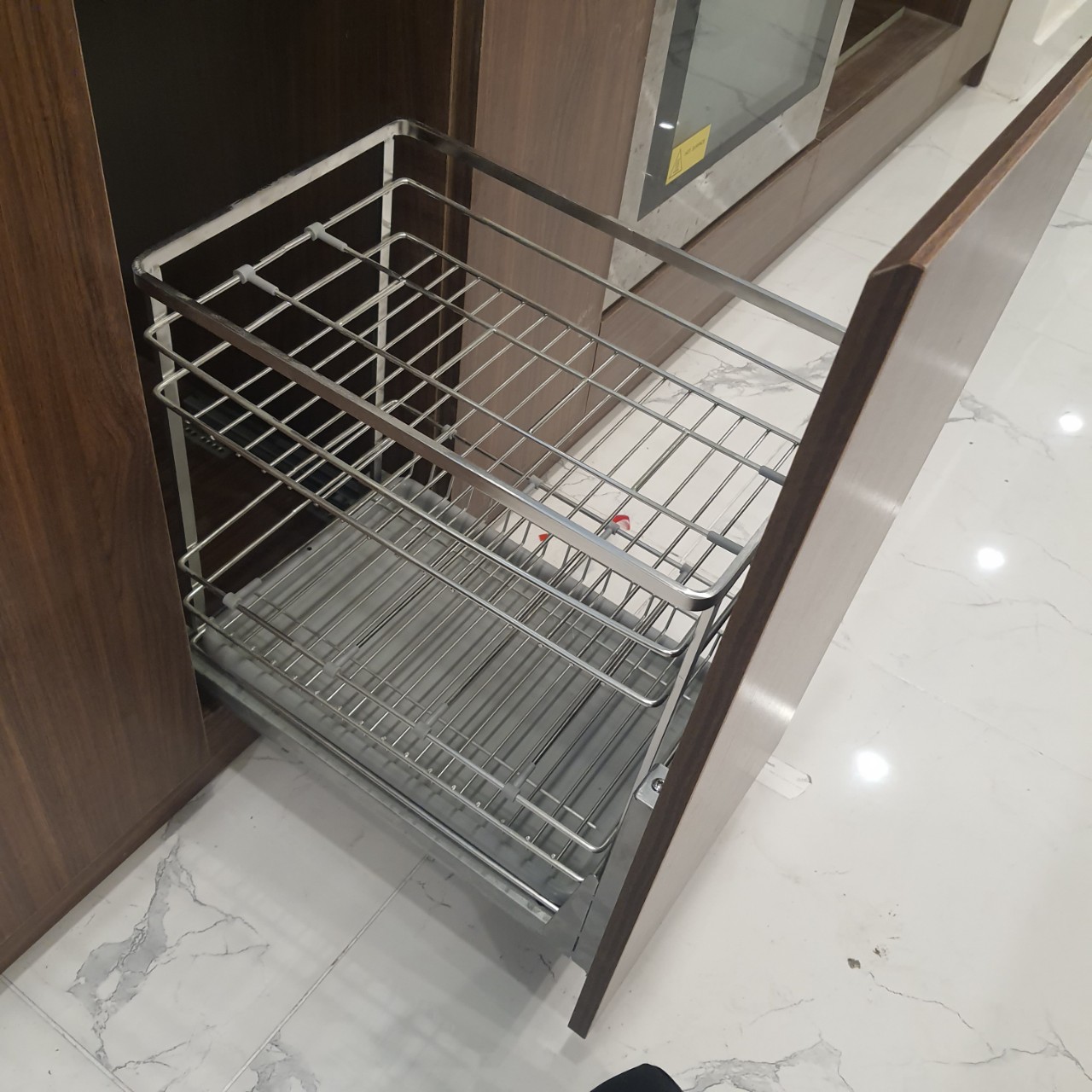 Kệ Đựng Gia Vị INOX Không Gỉ 304 TAKI - Ray Âm Giảm Chấn - Bảo Hành Vĩnh Viễn - Có Thợ Lắp