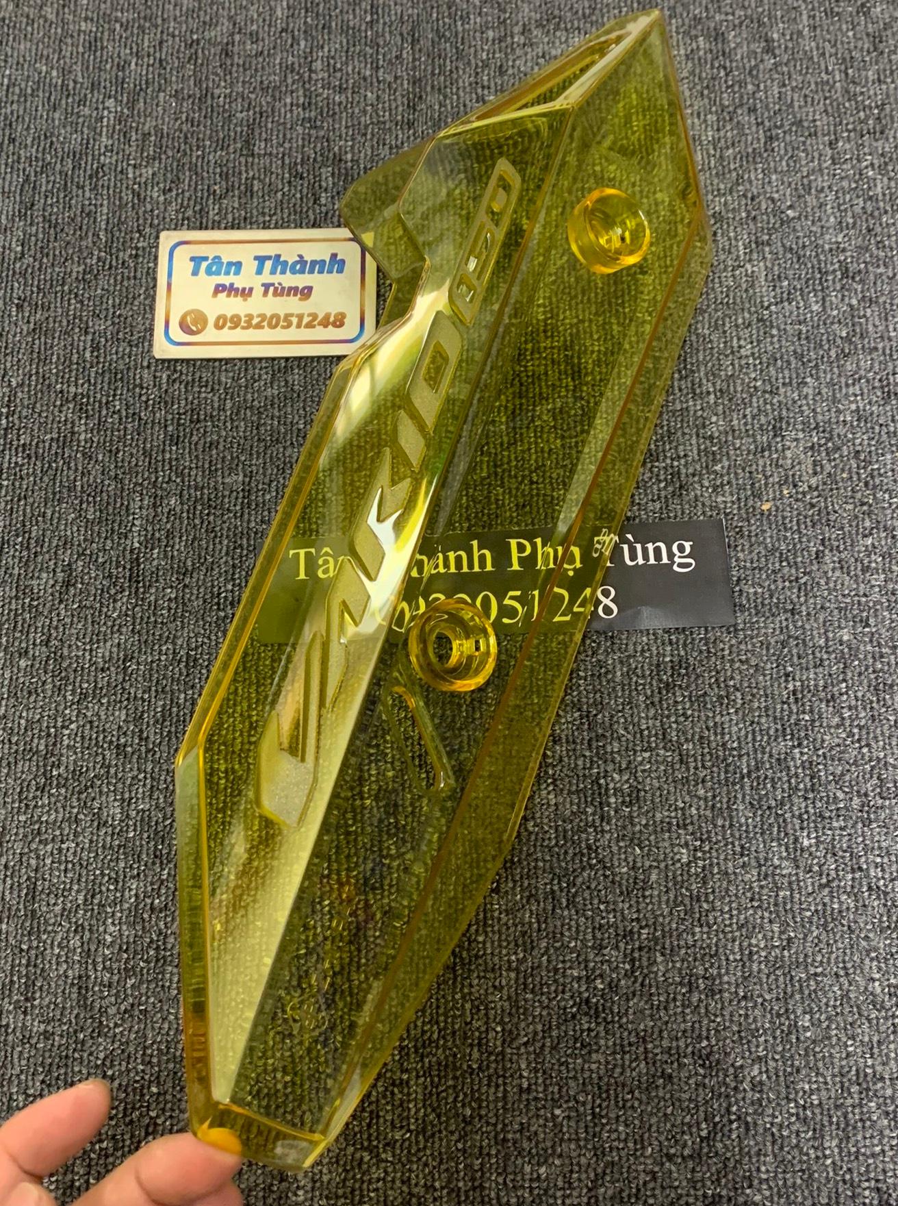 Ốp pô trong suốt dành cho xe Vario 2018 - 2020 - Màu Vàng