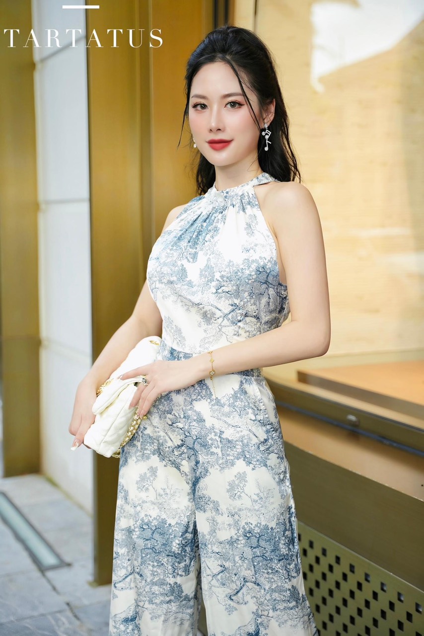 JUM CỔ TÀU HOẠ TIẾT CAO CẤP CỰC HẤP DẪN BẮT MẮT