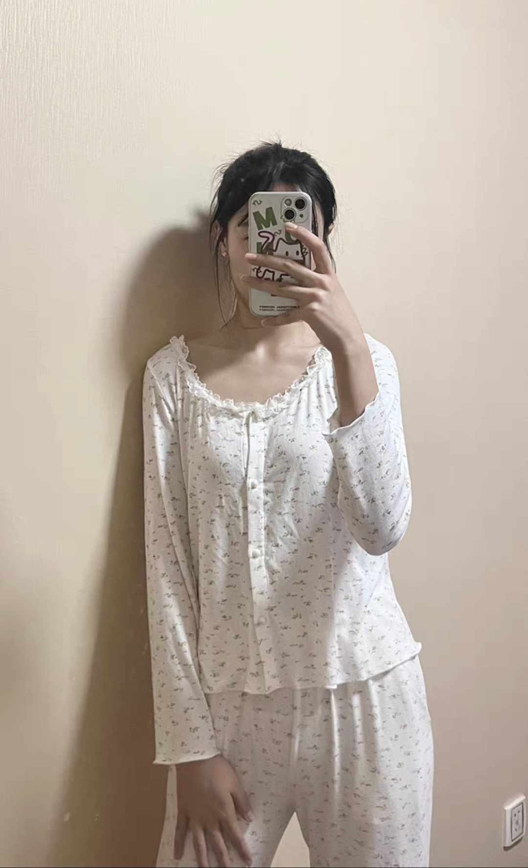Bộ đồ ngủ thun cotton hoạ tiết hoa nhí hàng QCCC size M