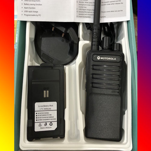 Bộ đàm Motorola CP609 + Tai nghe - Hàng Chính Hãng