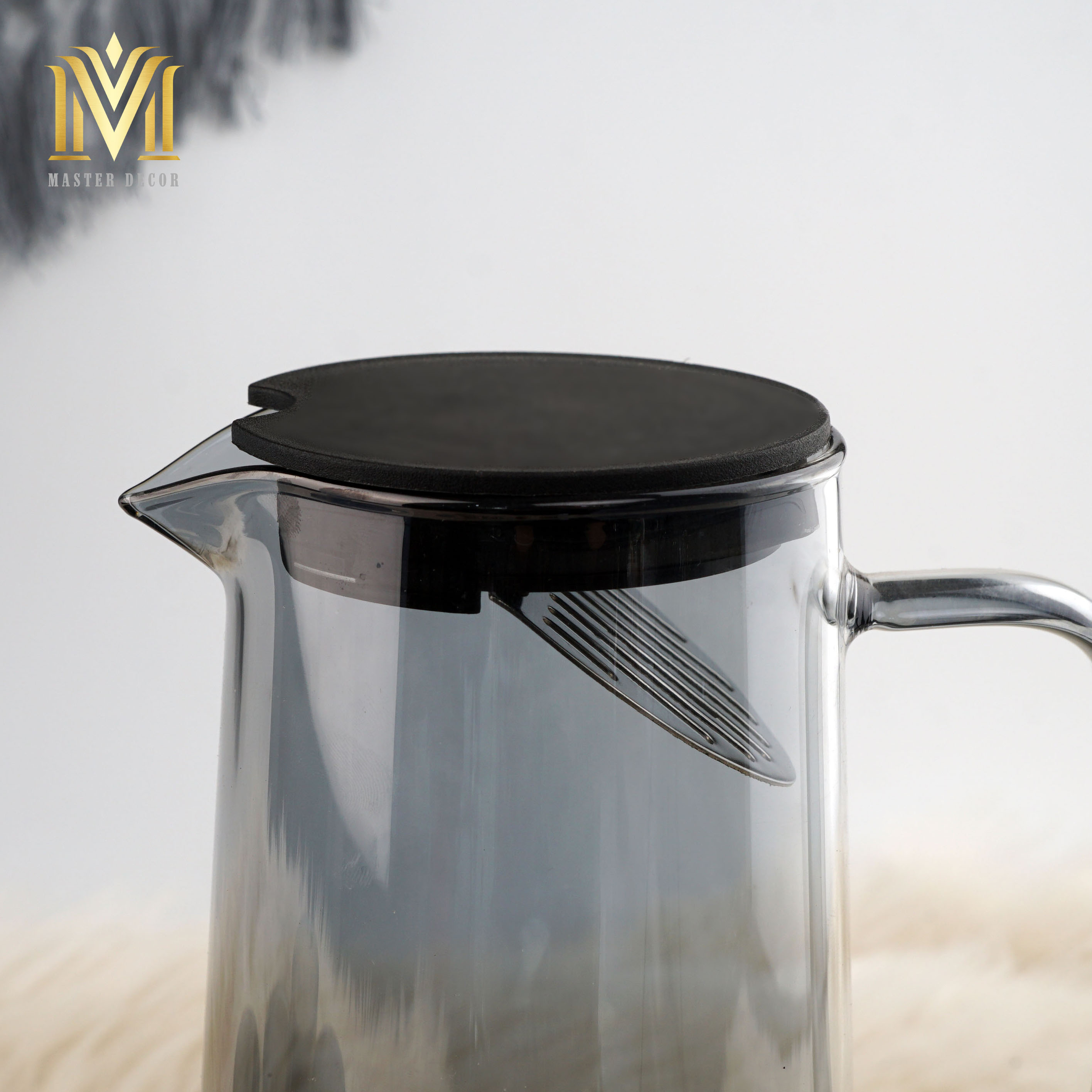 BÌNH NƯỚC BN3610K THỦY TINH CAO MÀU ĐEN MỜ DUNG TÍCH 1800ML