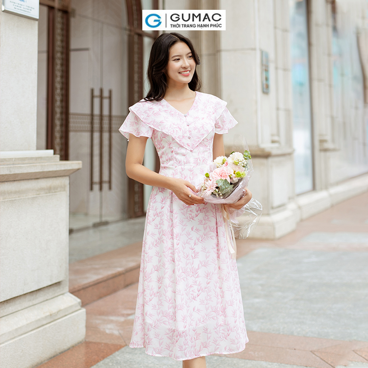 Đầm A 2 lớp họa tiết cổ V bèo nữ tính thanh lịch thời trang GUMAC DD06009