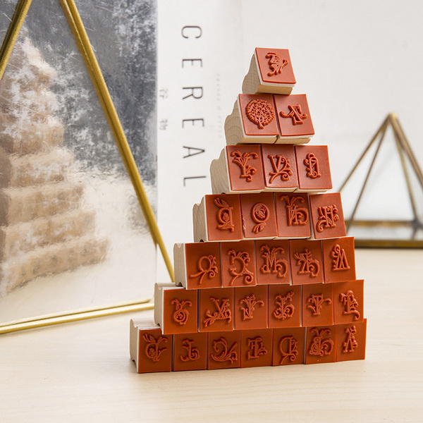 Bộ con dấu Alphabet kèm 2 hộp mưc cho con dấu màu ngẫu nhiên