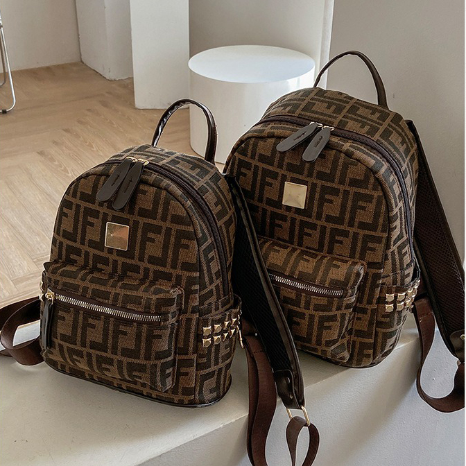 Balo nam nữ ZuCi A09 hoạ tiết thời trang, phong cách phù hợp mọi lứa tuổi size 32cm vừa sách vở, điện thoại, máy tính bảng, đồ dùng cá nhân