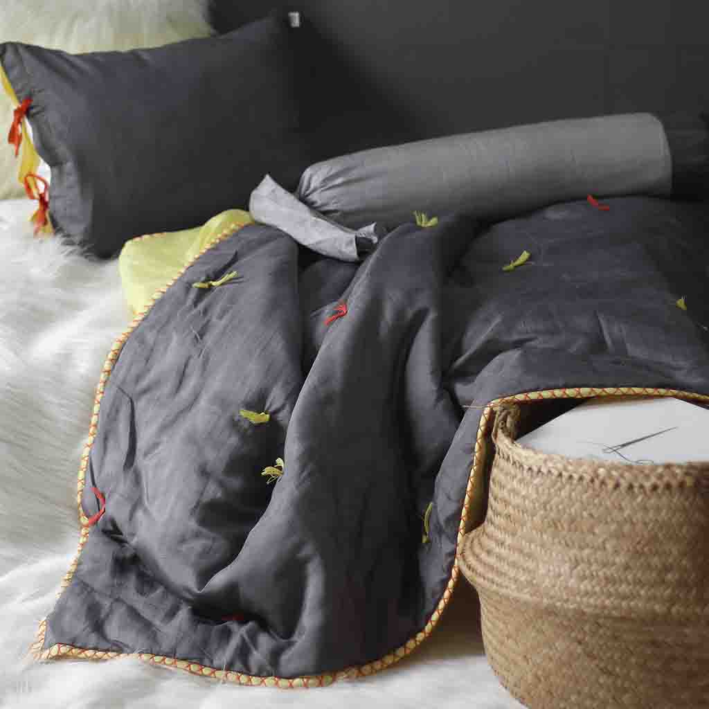 Bộ Chăn & Vỏ Gối Lụa Viền Bo Cho Bé , Chăn Lụa Tơ Tằm Khâu Tay Thủ Công.