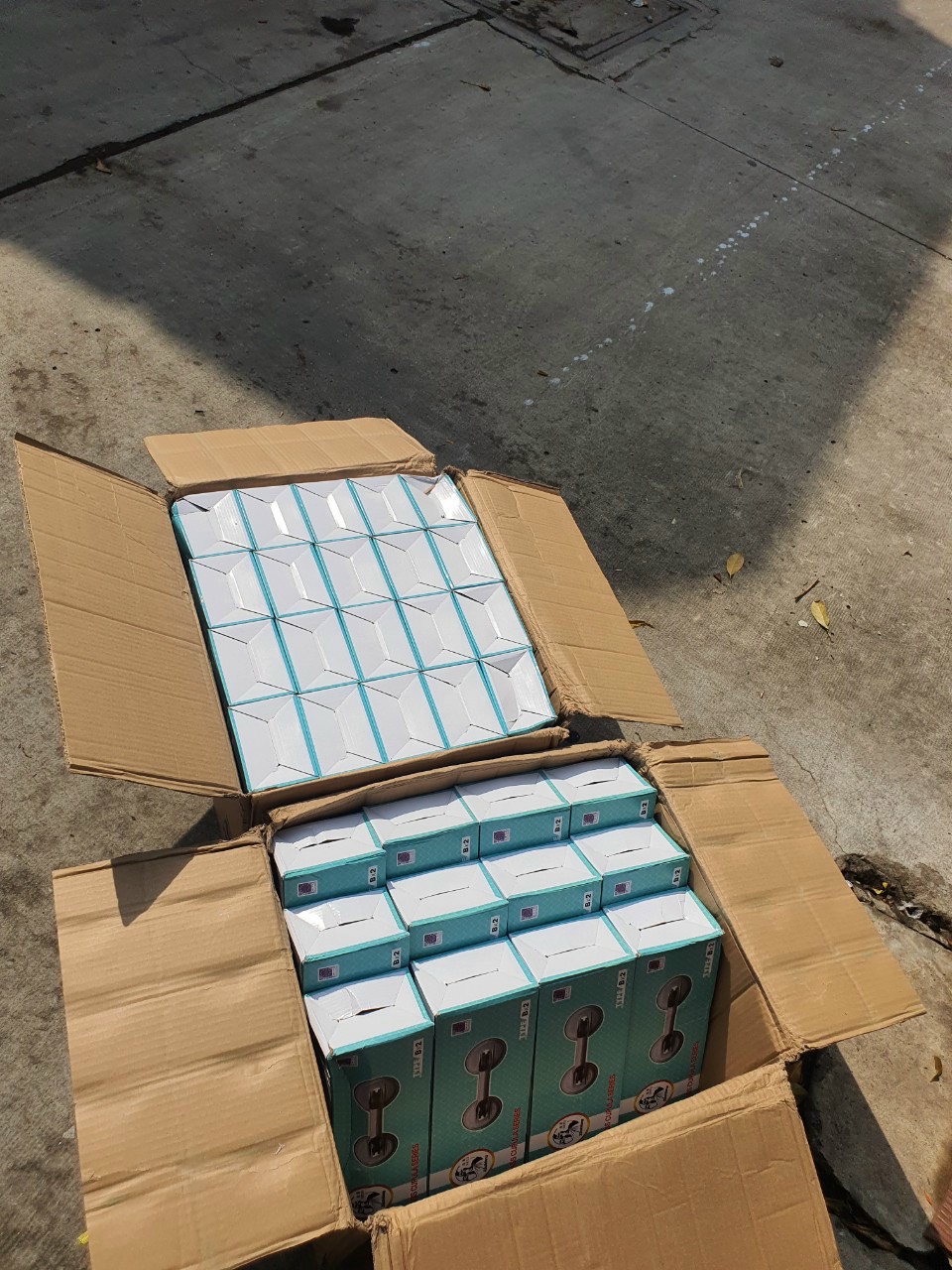 Tay hít kính 2 chấu