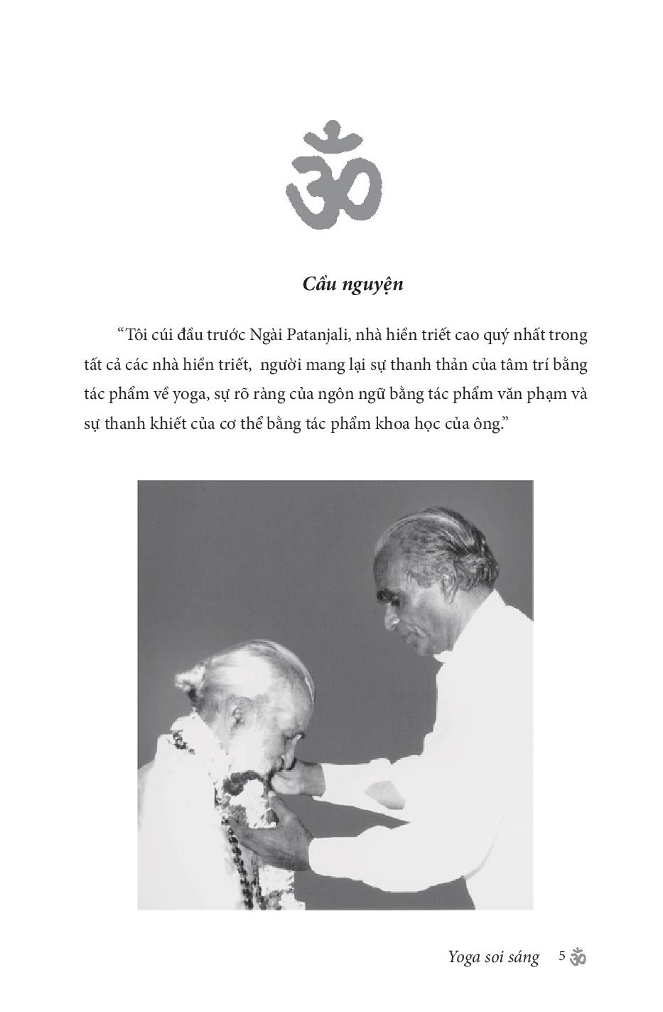 Sách - Yoga Soi Sáng