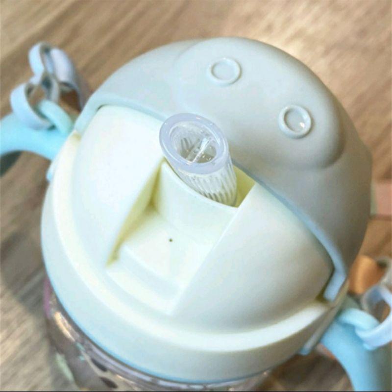 Bình đựng nước cho bé mang đi học