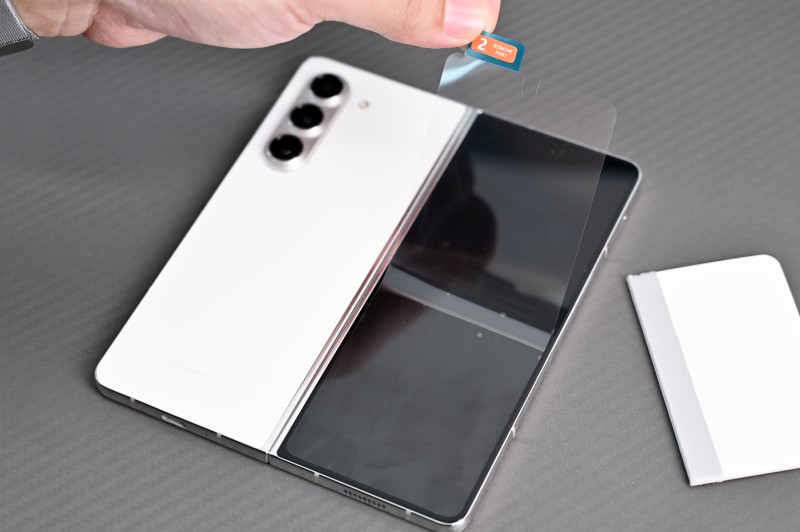 Miếng dán màn hình Samsung Galaxy Z Fold 5 (EF-UF946) - Hàng Chính Hãng