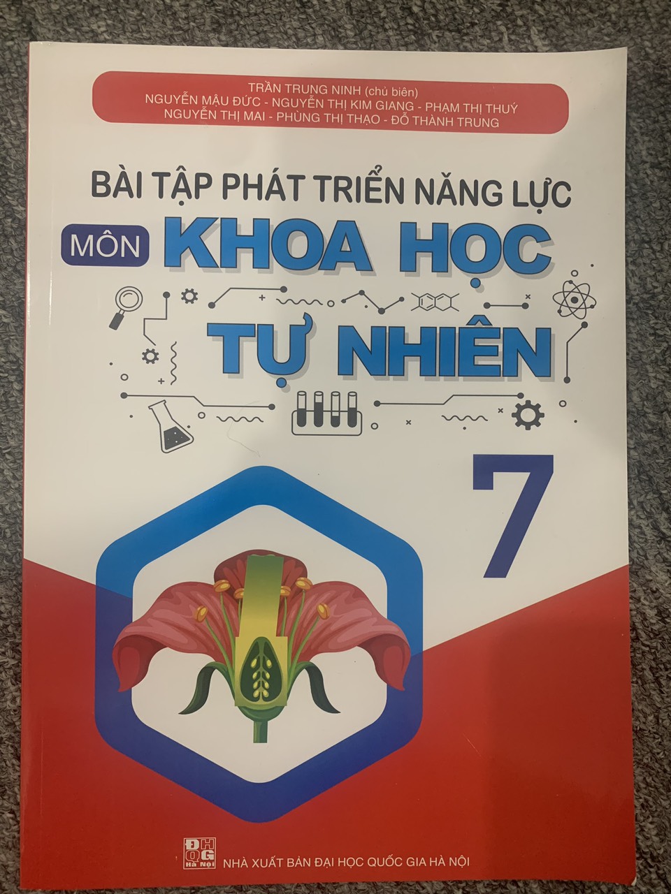 Bài tập phát triển năng lực môn Khoa học tự nhiên 7