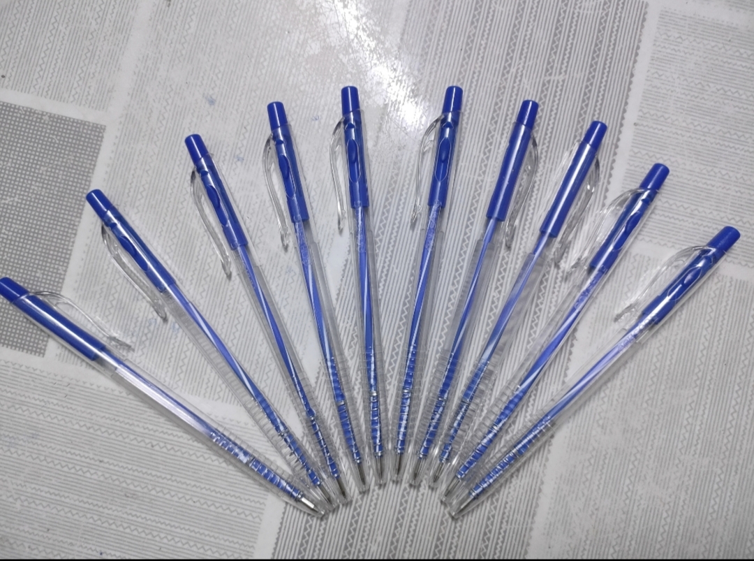 Bút bi xanh 10 cây