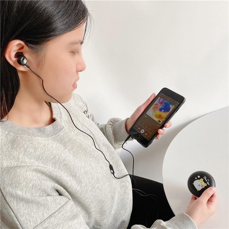 Tai Nghe Nhét Tai Có Dây 3.5mm Kèm Hộp Đựng Họa Tiết Hoạt Hình Dễ Thương