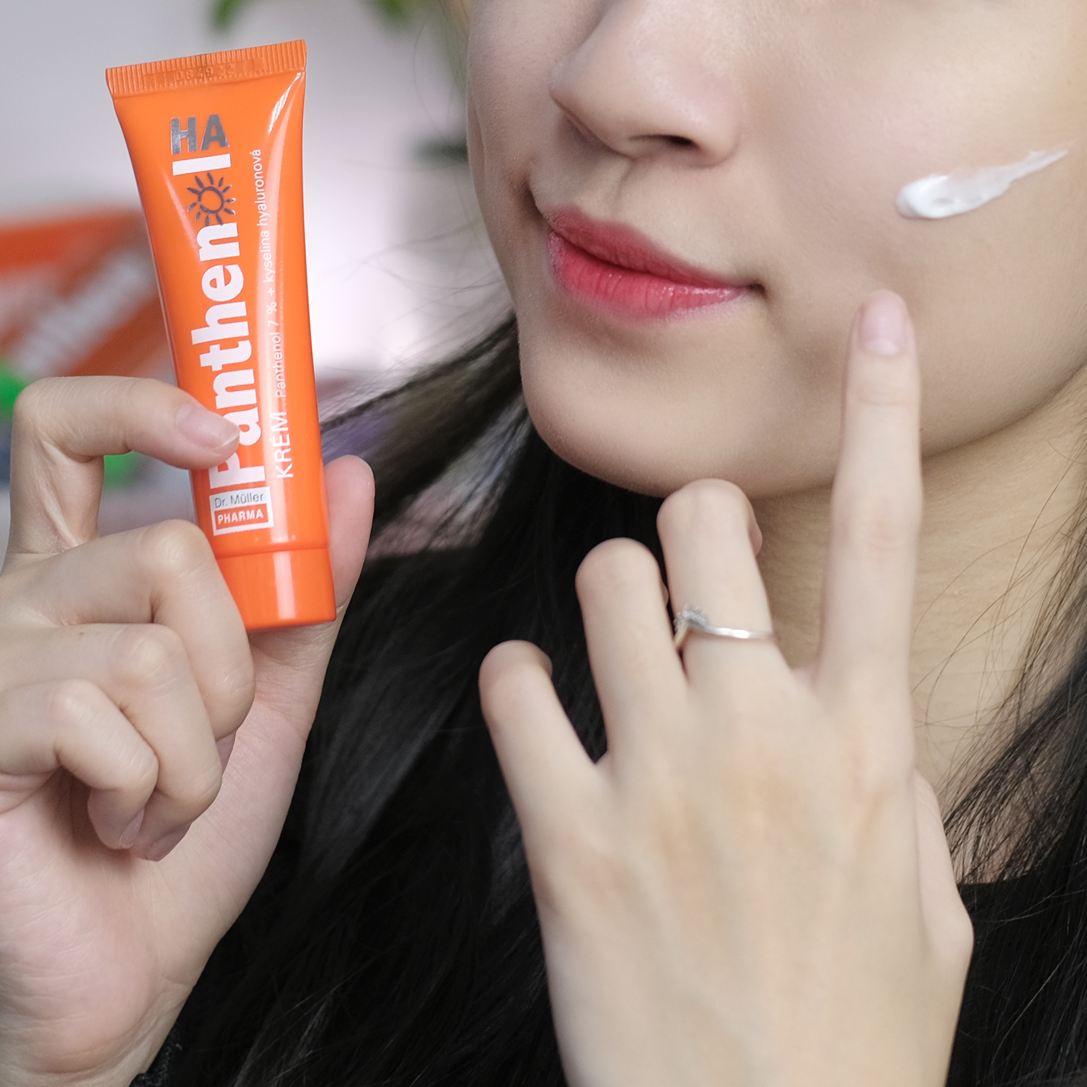 Kem dưỡng ẩm da Panthenol B5 7% HA Dr Muller 30ml dịu mát da, chống nắng [Nhập khẩu Châu Âu]