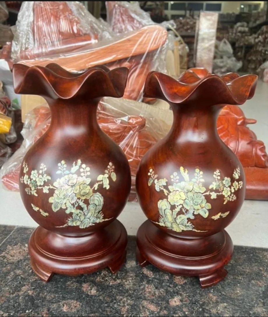 Cặp Lục bình hoa huệ gỗ lim cẩn hoa hàng nguyên khối cao 25cm