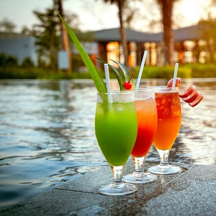 Gói 4N3Đ Crowne Plaza Phú Quốc Starbay Resort 5* - Buffet Sáng, Hồ Bơi, Đón Tiễn Sân Bay, Gần Grand World, Dành Cho 02 Người Lớn 02 Trẻ Em Dưới 12 Tuổi