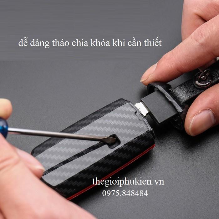 Ốp nhựa Carbon, bọc bảo vệ chìa khóa xe Mazda 2, 3, 6, CX-5, CX5 kèm móc đeo INOX